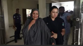 বিচারের আশায় মামলা করে উল্টো বিএনপি নেতার সন্ত্রাসবিরোধী মামলায় কারাগারে বৃদ্ধা