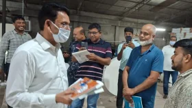 মধ্যরাতে রাজধানীর ৬ প্রেসে শিক্ষামন্ত্রীর আকস্মিক পরিদর্শন
