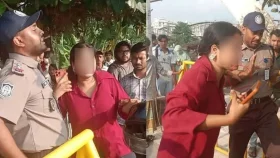 ট্রাফিক সার্জেন্টের সঙ্গে অসদাচরণের অ‌ভি‌যো‌গে নারীসহ দুই জনের সশ্রম কারাদণ্ড