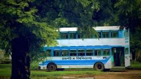 রাবির পরিবহন ব্যবস্থায় সংকট, ভোগান্তিতে শিক্ষার্থীরা