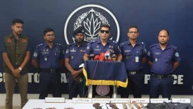 রাউজানে সন্ত্রাসীদের গুলিতে ১২ পুলিশ সদস্য আহত