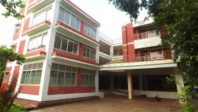 খালি পড়ে আছে ৯ কোটি টাকায় তৈরি ভবন, চলে সিনেমার শুটিং