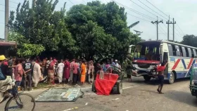 ময়মনসিংহে বাসচাপায় অটোরিকশার ৭ যাত্রী নিহত