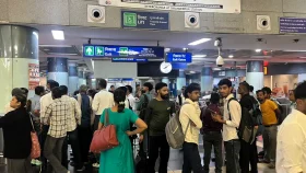 হঠাৎ কেন বন্ধ দিল্লির ১১ মেট্রো স্টেশন?