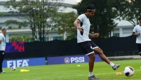 ৯ গোলে হেরে বাংলাদেশের দুই ফুটবলার ‘নাইট ক্লাবে’! কী বলছেন তারা?