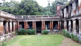প্রফুল্ল চন্দ্র রায়ের জন্মভিটায় ইতিহাস ও প্রকৃতির হাতছানি
