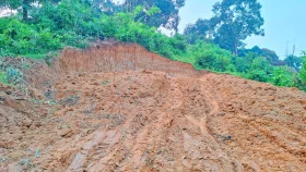 রাতভর পাহাড় সাবাড়, মাটি যাচ্ছে সরকারি প্রকল্পে