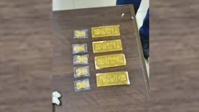 শাহজালালে সাড়ে ৪ কেজি স্বর্ণসহ মালয়েশিয়ান নাগরিক আটক