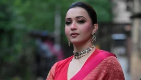 বয়স হলেই বিয়ে করতে হবে, মানতে নারাজ কৌশানি