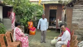 প্রদীপের আলোয় পড়াশোনা করে দুই ভাই প্রকৌশলী, ৫৬ বছর পর বাড়িতে এলো বিদ্যুৎ