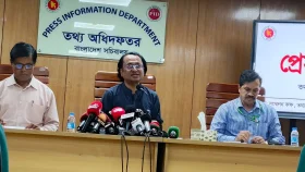 বন্দর থেকে জ্বালানির দাম, সরকারের অবস্থান জানালেন তথ্য উপদেষ্টা