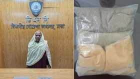বাসে করে চালান আসছিল ঢাকায়, বৃদ্ধার কাছে মিললো ১০ লাখ টাকার হেরোইন