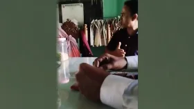 স্কুলে শিক্ষক স্ত্রীকে চড় মেরে বিভাগীয় ব্যবস্থার মুখে সহকারী শিক্ষক
