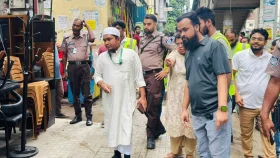 শেওড়াপাড়া মেট্রো-স্টেশন এলাকায় অবৈধ স্থাপনা উচ্ছেদ