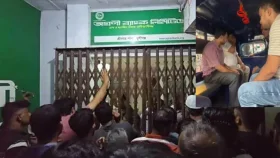 গ্রাহকের ৮ কোটি ৯৪ লাখ হাতিয়ে নিয়েছেন অগ্রণী ব্যাংকের ৫ কর্মকর্তা