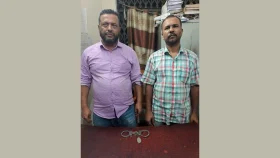 মানসিক রোগে আক্রান্ত ব্যক্তিকে হাতকড়া, রিহ্যাবের ২ কর্মী আটক