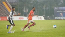লাল কার্ডের ম্যাচে সাব্বিরের হ্যাটট্রিক, কিংসের ৭ গোলের উৎসব