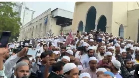 ‘জাতীয় মসজিদের খতিবের কিছু হলে ধর্মপ্রাণ মানুষ দাঁতভাঙা জবাব দেবে’