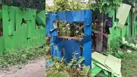 পুলিশ চলে যেতেই বাড়িতে হামলা-লুট, স্বামীকে বাঁচাতে হামলাকারীদের পা ধরেন স্ত্রী