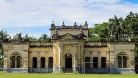 নাটোরে ঘুরে দেখুন বাংলার রাজকীয় ঐতিহ্য