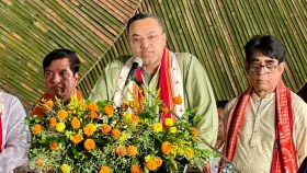সংখ্যালঘু সংখ্যাগুরুর বিভাজন নয়, পরিচয় হবে বাংলাদেশি: মাহদী আমিন