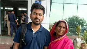 আটকের দিনেই দাদিকে হারালেন ককরোচ প্রধান অভিজিৎ দিপকে