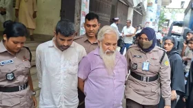 সিআইডি পরিচয়ে ১০ লাখ টাকা চাঁদা দাবি: সাবেক ইন্সপেক্টরসহ তিনজন রিমান্ডে