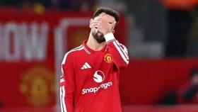 ঘরের মাঠে ১০ জনের টটেনহ্যামের বিরুদ্ধে পয়েন্ট হারালো ম্যানচেস্টার ইউনাইটেড