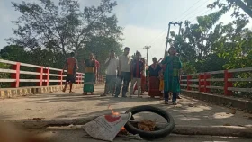 সাজেকে অনির্দিষ্টকালের সড়ক অবরোধ শুরু, বন্ধ যাতায়াত