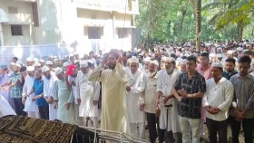 পুলিশ-বিএনপি নেতাকর্মীদের পাহারায় সাবেক ছাত্রলীগ নেতা রোটনের জানাজা-দাফন