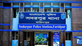 প্রবাসীর স্ত্রীকে গাছে বেঁধে মারধর, চুল কেটে পাঠানো হলো বাপের বাড়ি