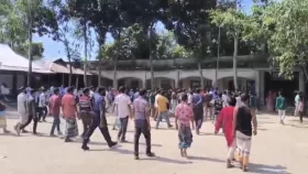 বিদ্যালয়ে বহিরাগতদের হামলা, প্রধান শিক্ষক ও শিক্ষার্থীসহ আহত একাধিক
