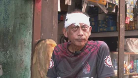 নিজ বাসার সামনে হামলার শিকার অভিনেতা, ফাটিয়ে দিলো মাথা