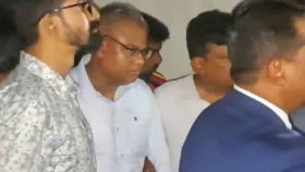 চুয়েট উপাচার্য জানালেন পদত্যাগ করেননি, আন্দোলন চালিয়ে নেওয়ার ঘোষণা শিক্ষক-শিক্ষার্থীদের