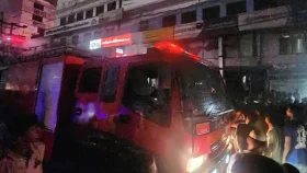 জেনারেটর বিস্ফোরণে সাভারে মার্কেটে আগুন, পুড়েছে আটটি জেনারেটর