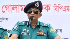 ডিএমপির সাবেক কমিশনার ফারুক ও তার স্ত্রীর জমি-ফ্ল্যাট জব্দ