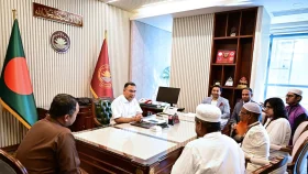 অনুপ্রেরণাদায়ী তিনজনকে সহযোগিতার আশ্বাস প্রধানমন্ত্রীর