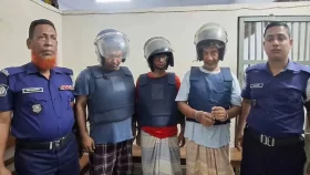 আদালত প্রাঙ্গণে জয় বাংলা স্লোগান, আইভীর আইনজীবীসহ গ্রেফতার ৩