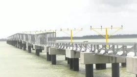 কক্সবাজার বিমানবন্দর: সাগরে বসানো লাইট চুরির ঘটনা কীভাবে ঘটলো?