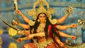 দেবী দুর্গার আনুষ্ঠানিক জাগরণের মধ্য দিয়ে শুরু হলো শারদীয় দুর্গোৎসব 