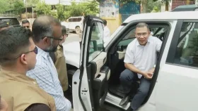 সাড়ে চার ঘণ্টায় রাজধানীর ১৩ স্পট পরিদর্শন প্রধানমন্ত্রীর
