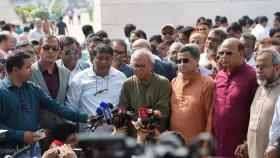 ডেঙ্গুকে প্রতিরোধে নিজেই পরিচ্ছন্নতা অভিযানে নেমেছেন প্রধানমন্ত্রী: রিজভী