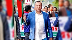‘ল্যাপটপগুলি ভাগাভাগি করে নিজেদের মধ্যে খেয়ে ফেললেন’, ফেসবুকে বিএনপি নেতার ক্ষোভ