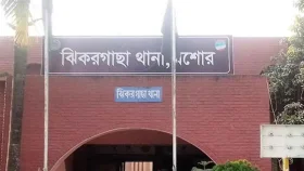 বাবা-মায়ের সাথে পূজা দেখতে বেরিয়ে দুর্ঘটনায় প্রাণ গেল শিশু ভাইবোনের