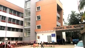 নদী পার করার কথা বলে নৌকায় তুলে নিয়ে সংঘবদ্ধ ধর্ষণ, গ্রেফতার ৩