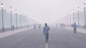 দিল্লিতে ফিরলো ধোঁয়াশা, ফের কি দূষিত শীতের আশঙ্কা?