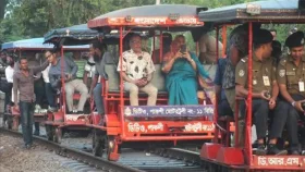 সরকারি সফরের নামে স্ত্রীকে নিয়ে ভ্রমণে রেল সচিব
