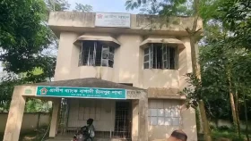 গভীর রাতে গ্রামীণ ব্যাংকের একটি শাখায় আগুন দিলো দুর্বৃত্তরা