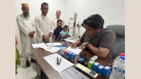 দিনমজুরের সন্তান বক্করের চোখের চিকিৎসার দায়িত্ব নিলেন প্রধানমন্ত্রী