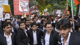 ছাত্র সংসদ নির্বাচন চালুর দাবিতে উত্তাল দিল্লির জামিয়া